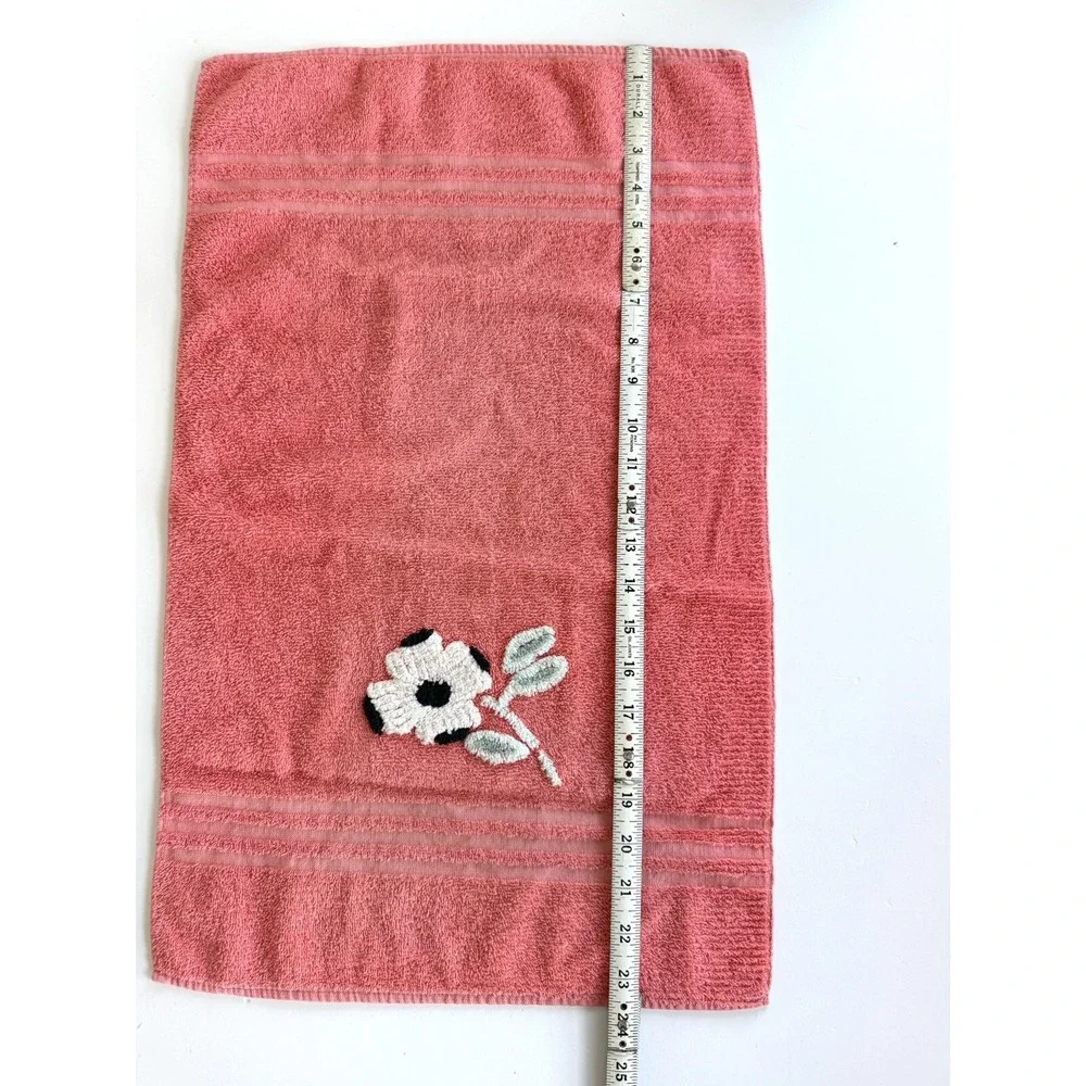 Vintage Cannon Pink 3D Flower Hand Towel & Washcloth Made in U.S.A. Set Of 2